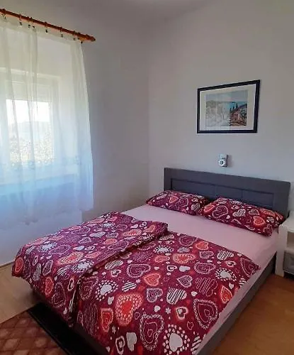 Apartment In Supetarska Draga 17854